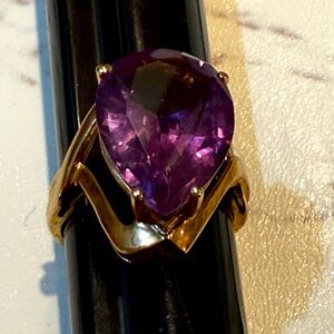Amethyst and Gold ring